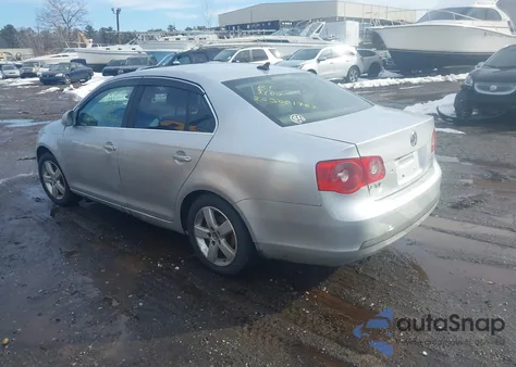 2008 Volkswagen Jetta Se/Sel from USA, damaged, VIN 3VWRM71K78M071013